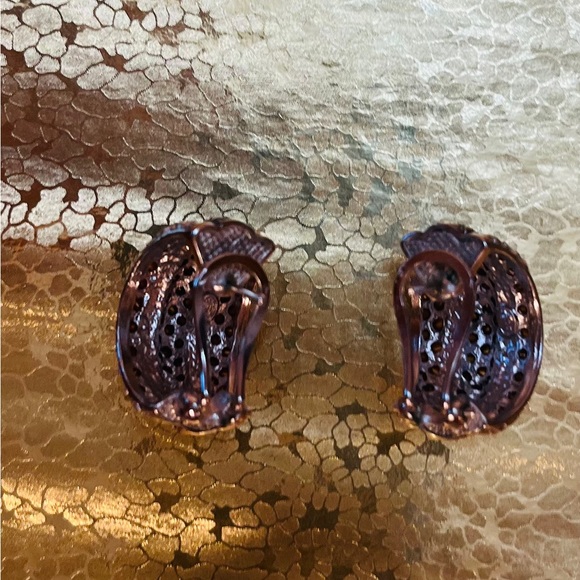 Black and clear cubic zirconia pave Demi-hoop rhodium plated pierced earrings - Picture 8 of 9